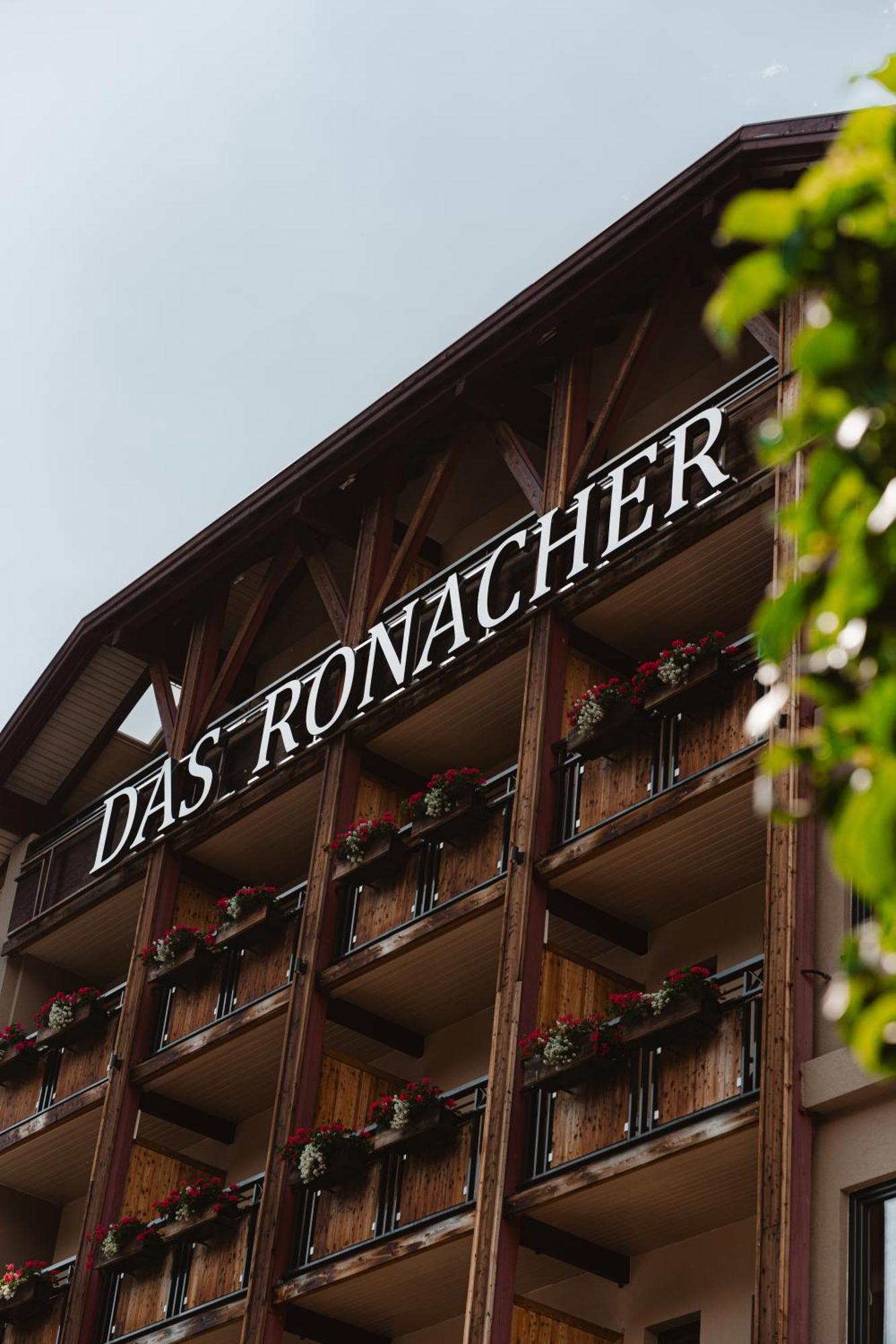 Das Ronacher Thermal Spa Hotel Bad Kleinkirchheim Ngoại thất bức ảnh